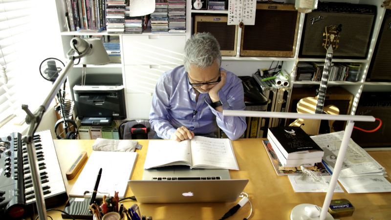 [人터뷰+]봄여름가을겨울 김종진① : 데뷔 30주년.. 암 투병 중인 전태관과 기념음반