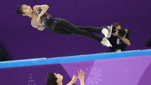 [영상] '당당한 완벽 연기' 북한 렴대옥-김주식, 페어 쇼트 최상위권 69.40점