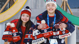 [SBS Star] Olympic Medalist Shibutani Siblings Demonstrate Their Love for BTS!