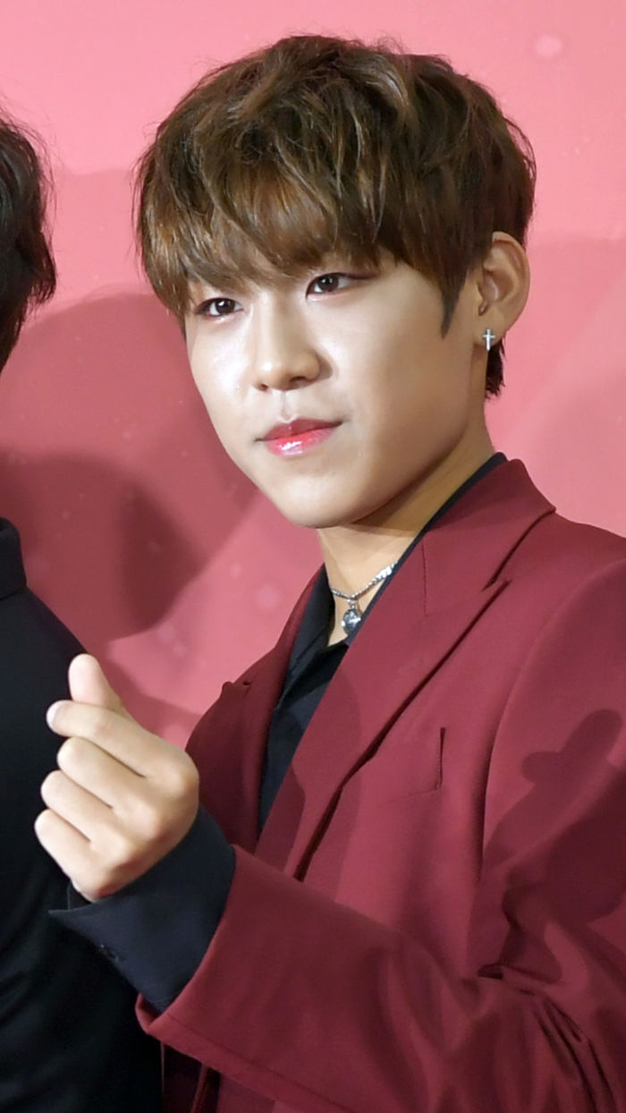 Wanna One Park Woo Jin