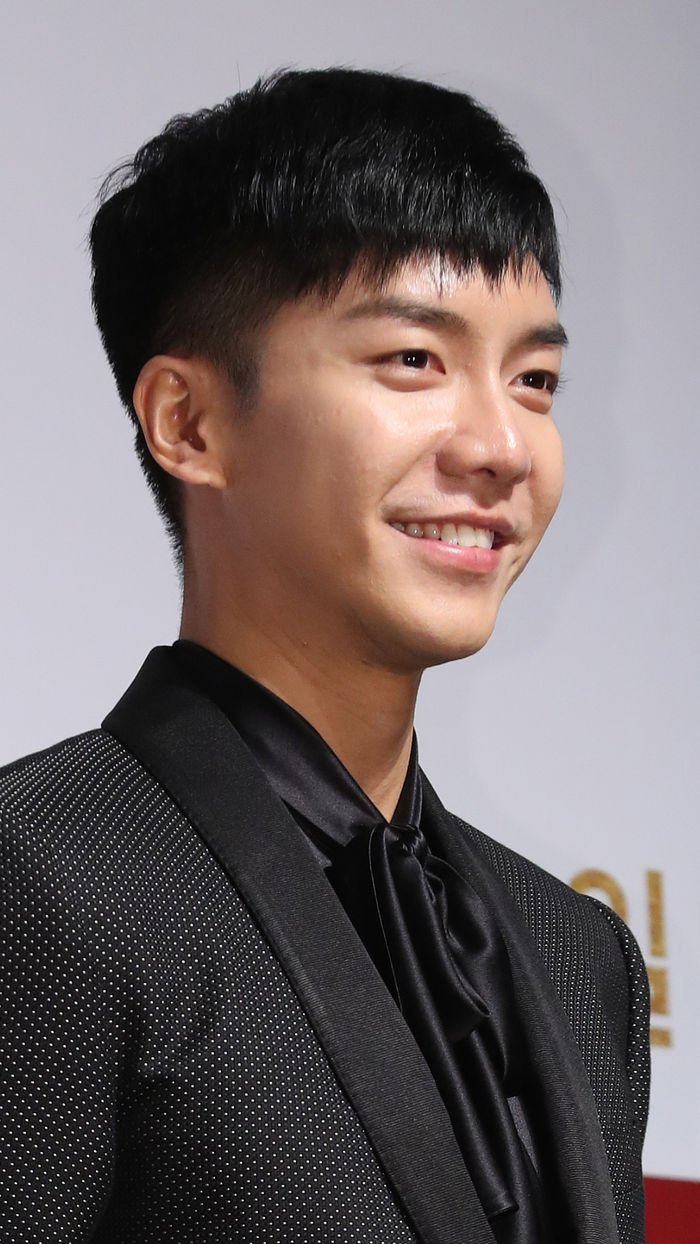 Lee Seung Gi (Yonhap)