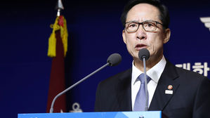 [취재파일] 송영무 국방장관 "광주 진압, 3군 합동작전 아니다"&hellip;와해된 특조위 주장