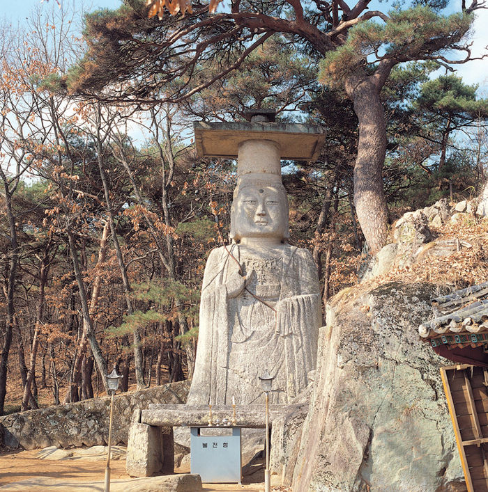 대조사 석조 미륵보살 입상