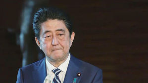 스캔들 부인하며 얽굴 붉힌 日 아베…"만들어진 이야기다"