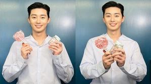 [SBS Star] Park Seo Jun Sweetly Prepares 'White Day' Candies for His Fans!