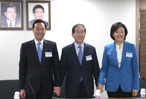 '당심·민심 다 잡아라'…민주당 경선 표심경쟁 치열