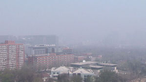 난방 때문이라더니 여전히 뿌연 베이징&hellip;한반도에 영향은?