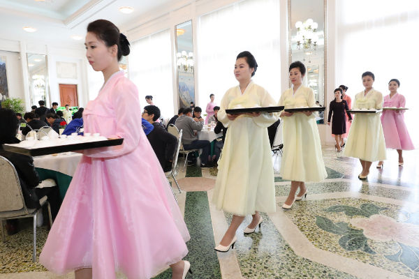 South Korean art troupe