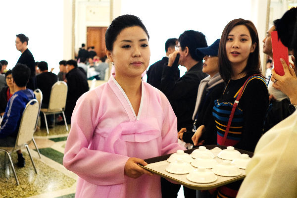 South Korean art troupe