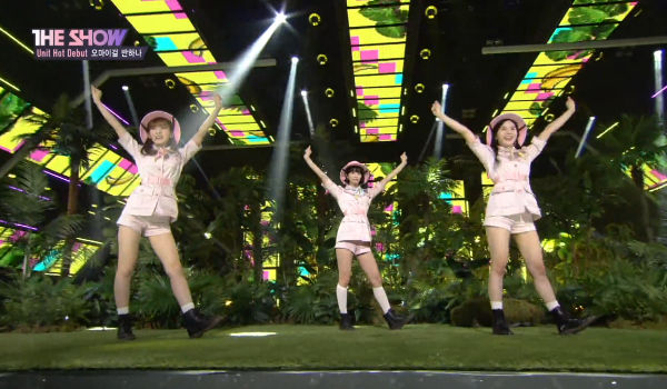 OH MY GIRL BANHANA