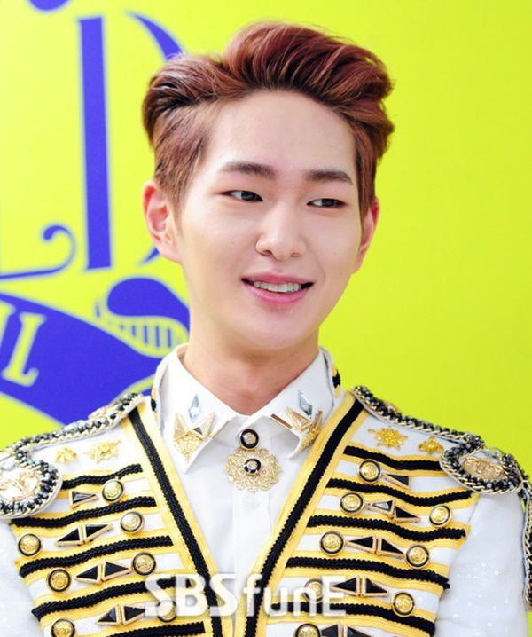 SHINee ONEW