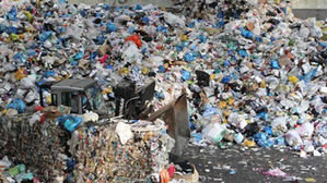 정부 "대형마트&middot;슈퍼 일회용 비닐봉투 사용 금지"