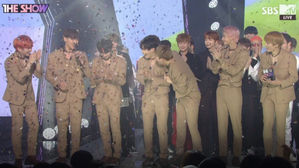 [SBS Star] VIDEO: MONSTA X Takes a Trophy Home with 'Jealousy'