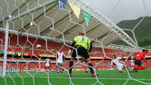 [다시 보는 월드컵] "안정환 헤딩 골! 극적인 동점골을 만드는 반지의 제왕!" 2002년 한일 월드컵 미국전 (11)