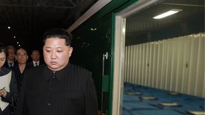 [영상] '침통한 표정' 김정은, 중국 희생자 실은 열차 직접 배웅 "속죄합니다"