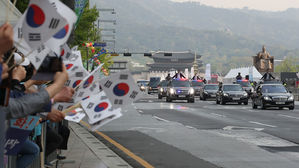보수단체 재향군인회도 문 대통령 환송