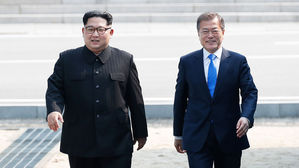 김정은 "수시로 만나 문제 풀자"…남북정상회담 정례화 의지