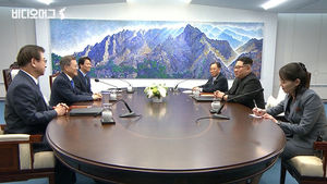 [풀영상] 김정은 "잃어버린 11년 아깝지 않게 마음 합치자"…육성 생중계는 처음