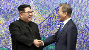 [남북회담 영상] 文 대통령 "백두산 가보고 싶다"…金 "초청하면 언제든 청와대에"