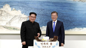 日, 남북회담 후에도 '독도 디저트' 또 항의…'의자문양'도 트집