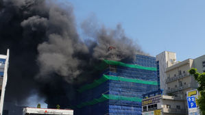 롯데시네마 익산점 신축공사장 화재&hellip;7명 연기흡입