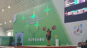 '포스트 장미란' 이선미, 아시아주니어 역도 3관왕