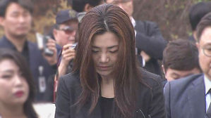 조현민, 경찰 출석…울먹이는 표정으로 "죄송합니다"