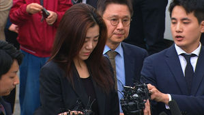 '밀수혐의' 조현민 자택 압수수색&hellip;"비밀공간 제보 접수"