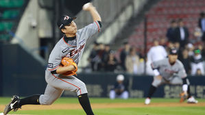 정우람, 역대 5번째 5년 연속 10세이브에 '-1'