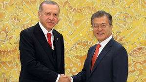 한-터키 정상 "남북회담, 한반도 비핵화 중요 전기"…공조 확인