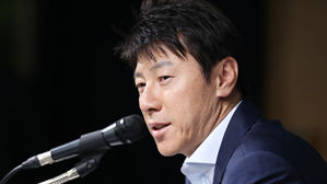 신태용 감독 "이동국, 월드컵 발탁 어려워…이청용·김진수 50%"