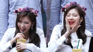 [SBS Star] VIDEO: Nobody's Cuter Than TWICE SANA