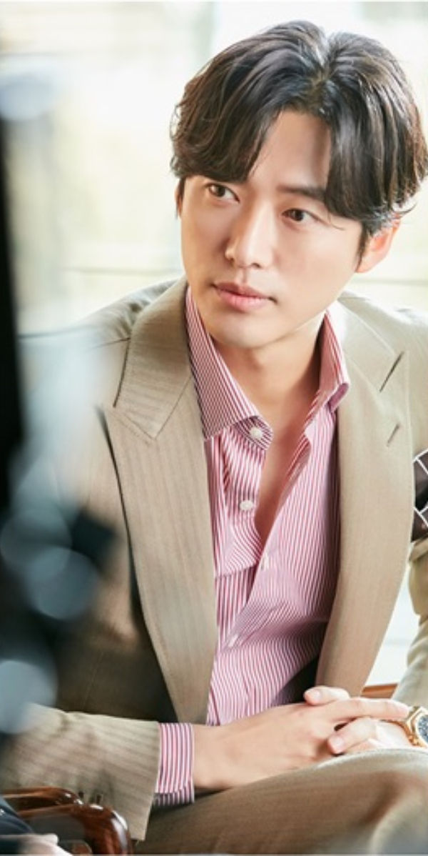 Namkoong Min