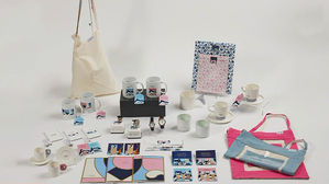 표절 논란 휩싸인 '이니굿즈'&hellip;청와대, 판매 중단