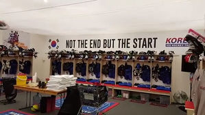 [취재파일] 오늘 밤, 한국 아이스하키 영웅들의 서사시가 시작된다!