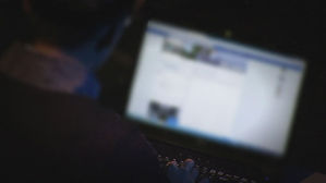 경찰, 댓글 여론조작 규명 열쇠 '킹크랩' 서버자료 확보 난항