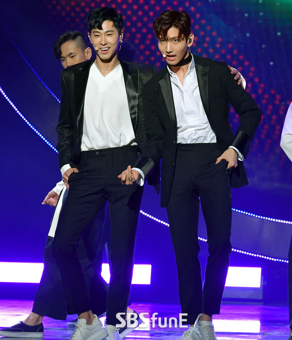 TVXQ!