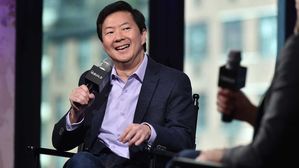 한국계 美 배우 켄 정, 공연도중 응급환자 구조…"영웅적" 화제