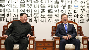 남북정상 접견실에 걸린 '훈민정음', 내일부터 전시