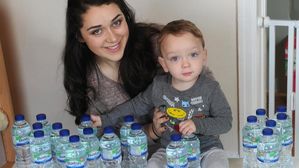 [뉴스pick] 부족한 양수 채우려 10주간 매일 물 7L 먹은 엄마