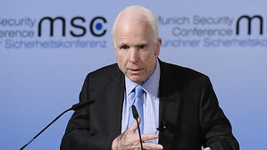 고문당했던 매케인 "물고문 논란 인물 CIA 국장 인준 안돼"