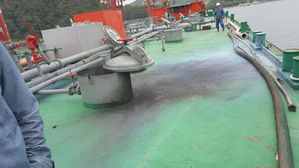 광양서 바지선 탱크 폭발…자체진화, 인명피해 없어