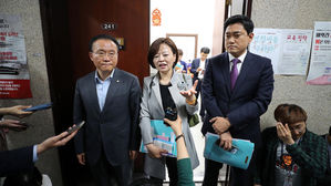 여야 원내수석 회동 소득 없어&hellip;특검&middot;추경 협상 평행선