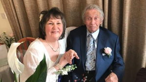 [뉴스pick] 치매로 기억 잃었는데&hellip;아내에게 또 청혼한 남자