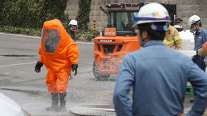 울산 한화케미칼서 염소가스 누출 13명 부상