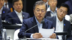 송인배, 경공모서 200만 원 받아…문 대통령 "있는 대로 국민에 설명"