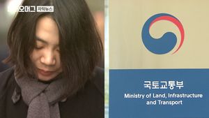 국토부, 3년 6개월 만에 '땅콩 회항' 징계 추진&hellip;'뒷북 조치' 빈축