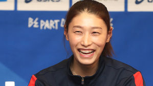 배구여제 김연경 "어린 후배들이 터키행 추천하더라"