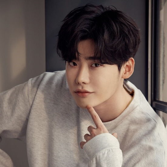 Lee Jong Suk