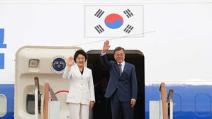 문 대통령, 워싱턴 향발…트럼프와 북·미 비핵화 로드맵 조율